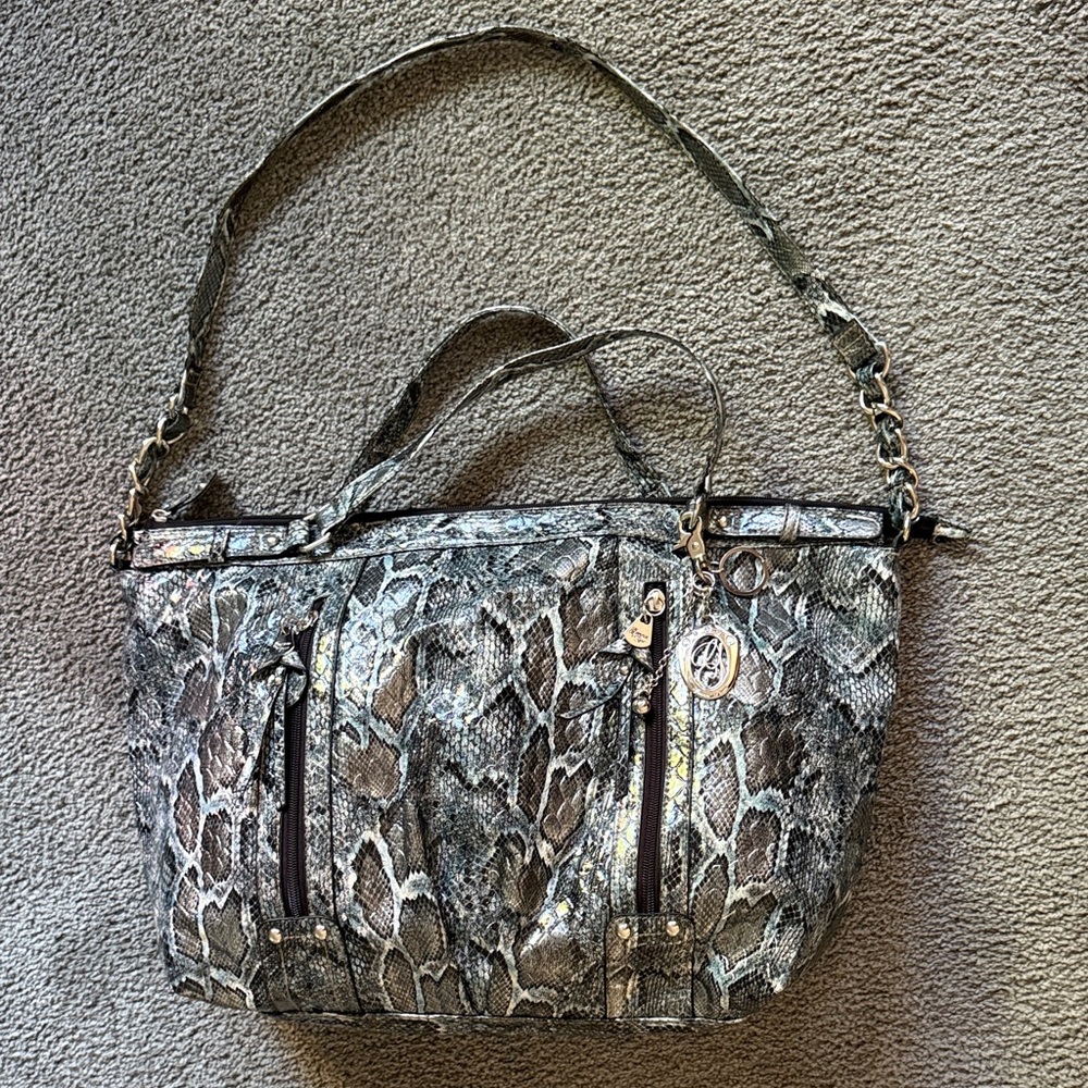 NWOT-Genna De Rossi Snake Print Convertible Bag. Satchel/Shoulder/Crossbody.